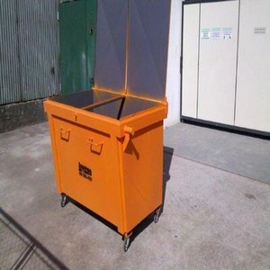Container com lixo hospitalar